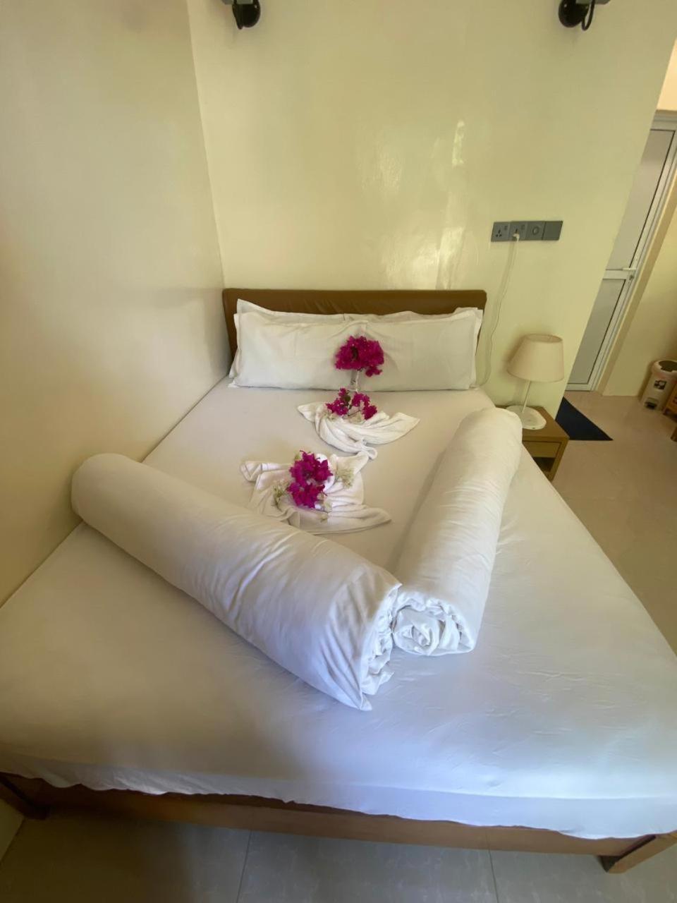 Maavaharu Guest House Himmafushi Exterior photo